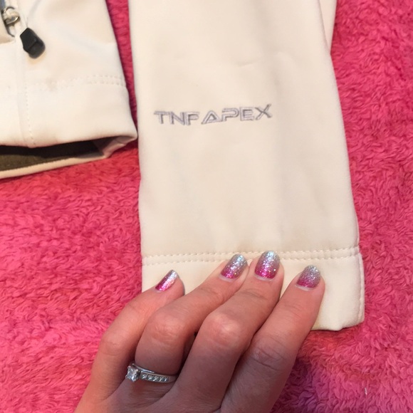 North Face Apex - Picture 2 of 4